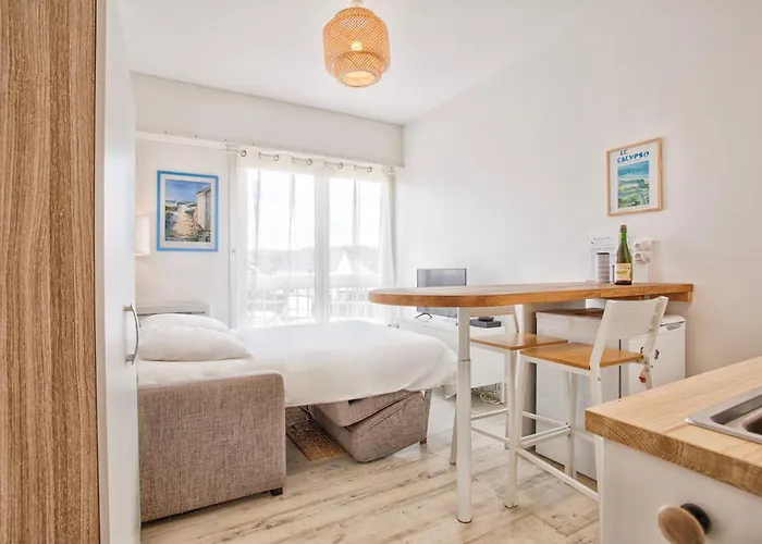 A 50 M De La * フラマンヴィル